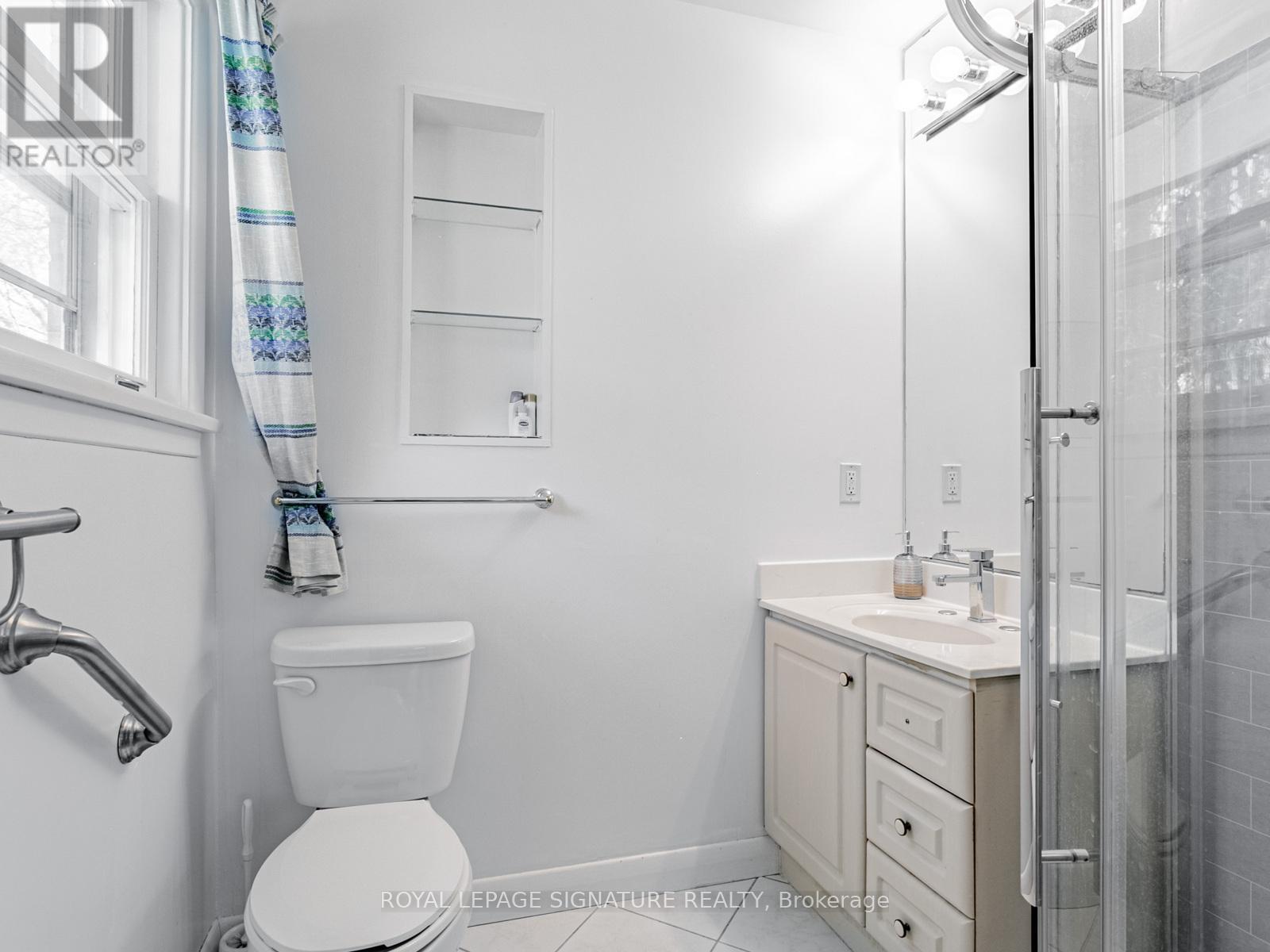 Photo 12 of 1447 Merrow Road, Mississauga ON