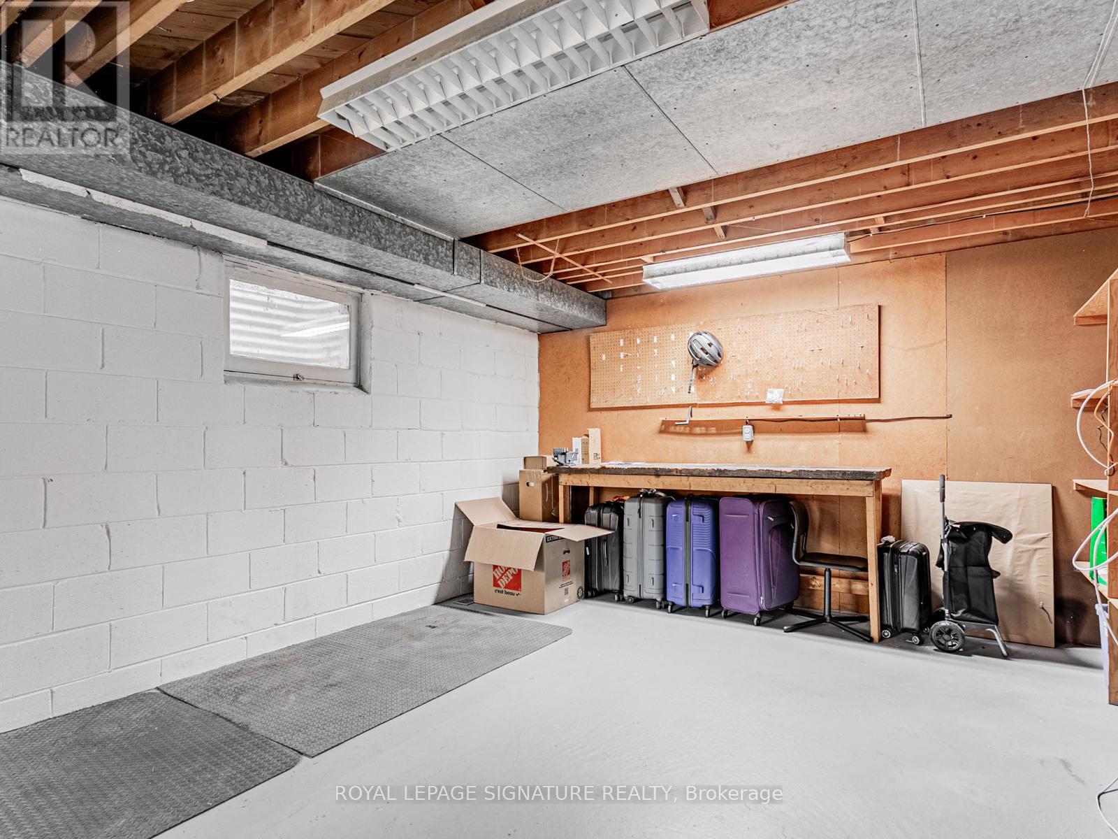 Photo 5 of 1447 Merrow Road, Mississauga ON