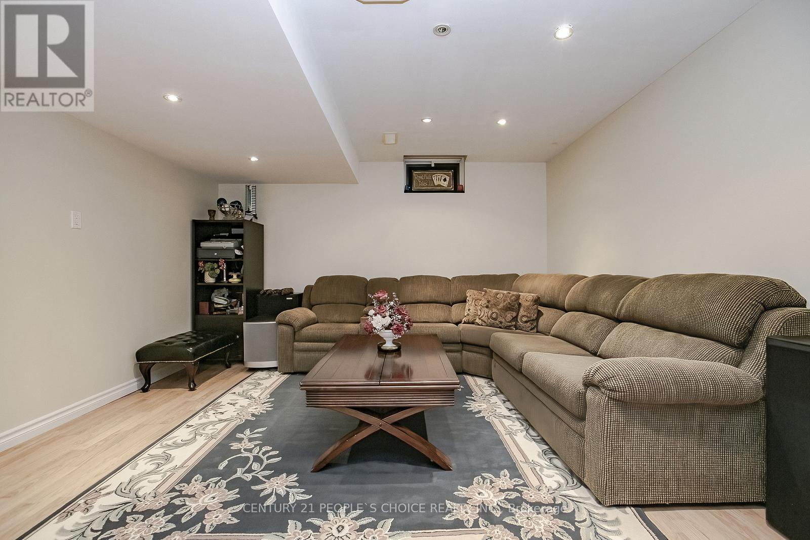 Photo 33 of 1 Lake Louise Drive, Brampton ON