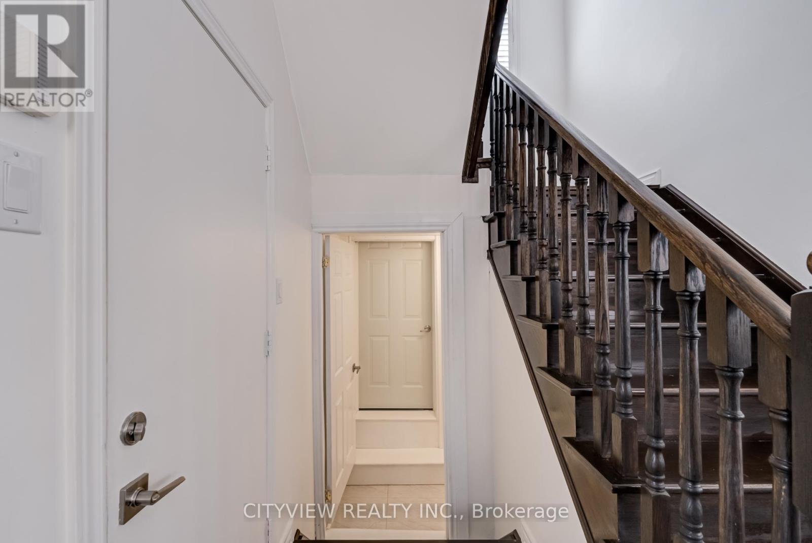 Photo 12 of 5842 Terrapark Trail, Mississauga ON