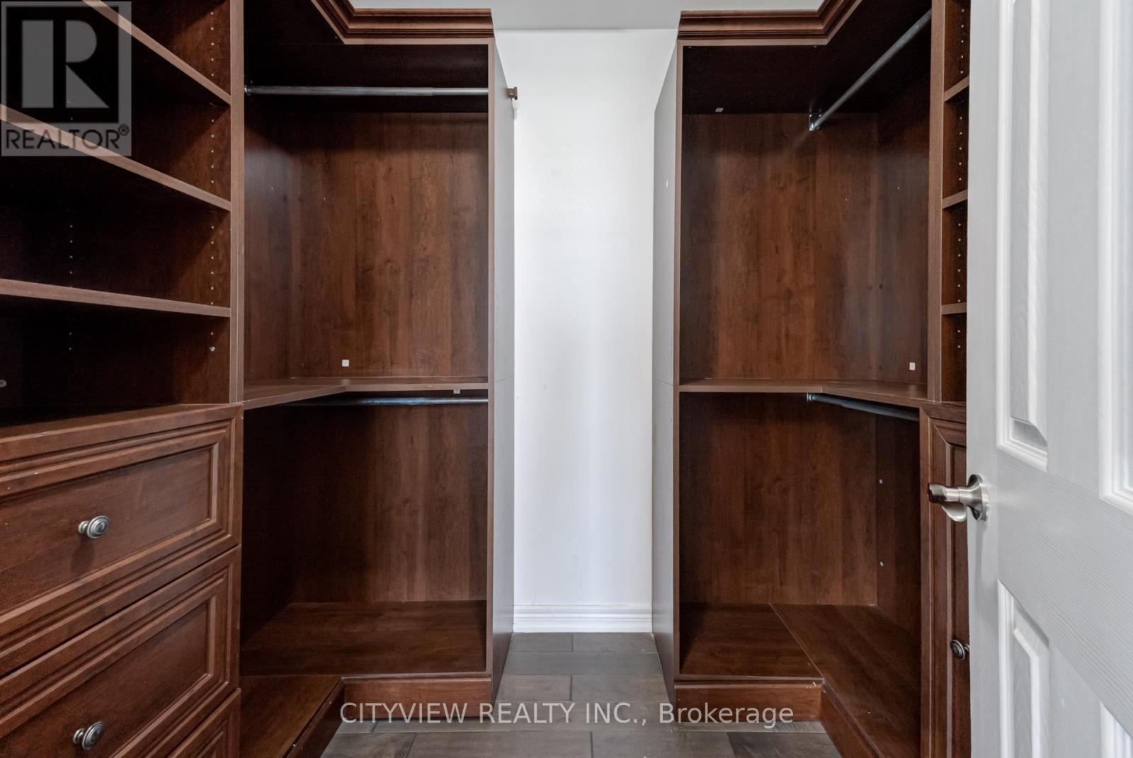 Photo 19 of 5842 Terrapark Trail, Mississauga ON