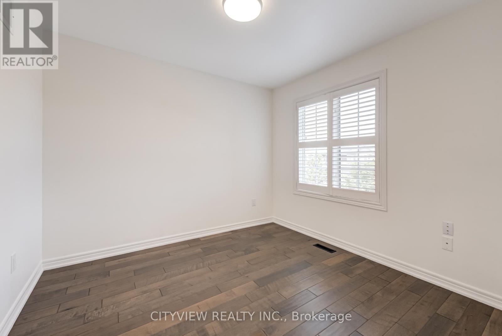 Photo 21 of 5842 Terrapark Trail, Mississauga ON