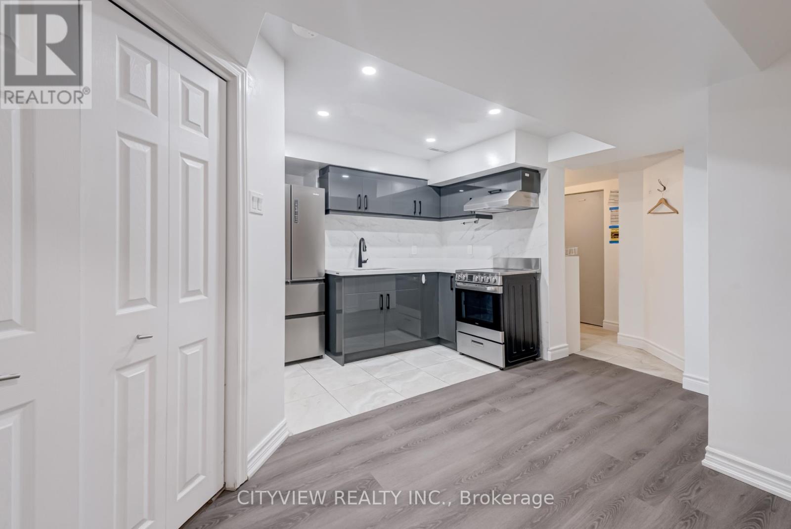Photo 29 of 5842 Terrapark Trail, Mississauga ON