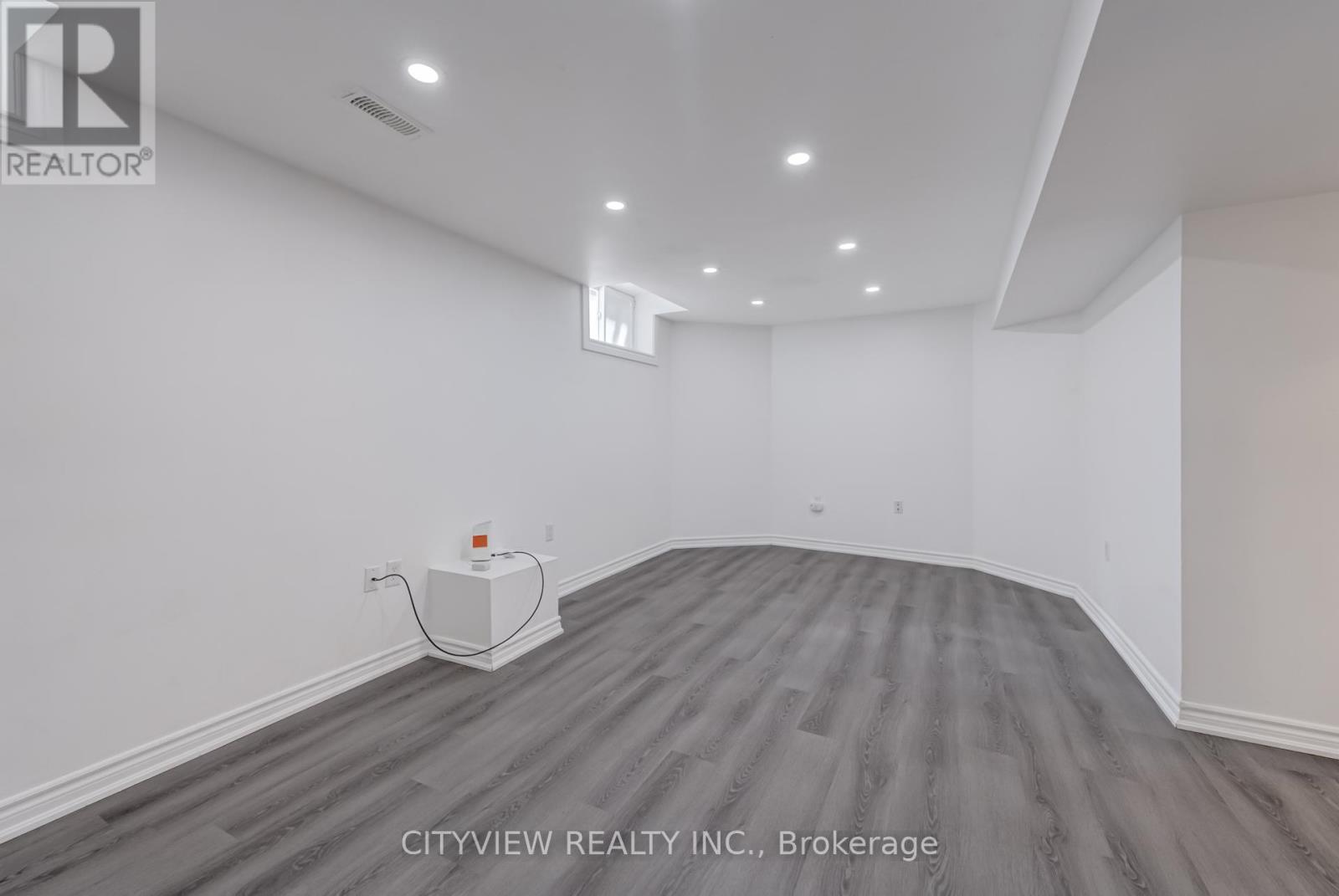 Photo 32 of 5842 Terrapark Trail, Mississauga ON