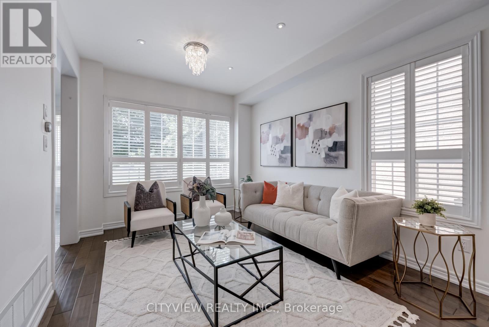 Photo 4 of 5842 Terrapark Trail, Mississauga ON