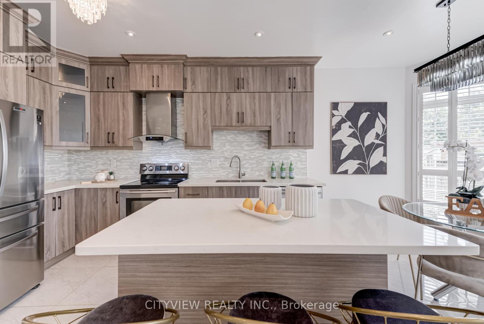 Photo 7 of 5842 Terrapark Trail, Mississauga ON