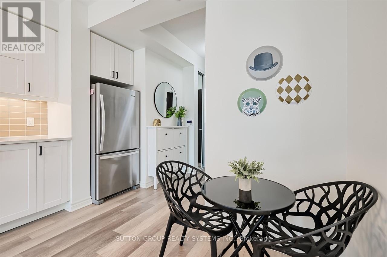 Photo 16 of 704 39 Annie Criag Drive, Toronto ON