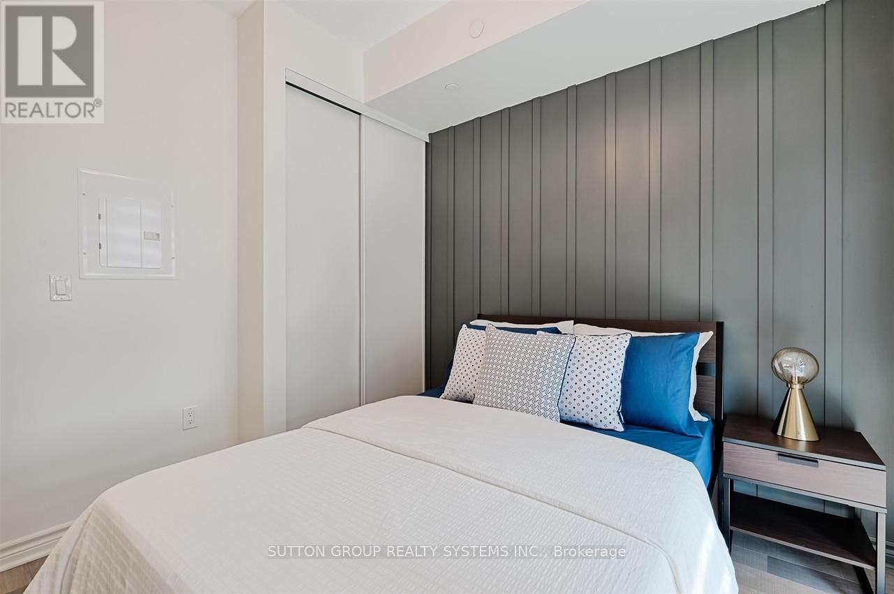 Photo 19 of 704 39 Annie Criag Drive, Toronto ON