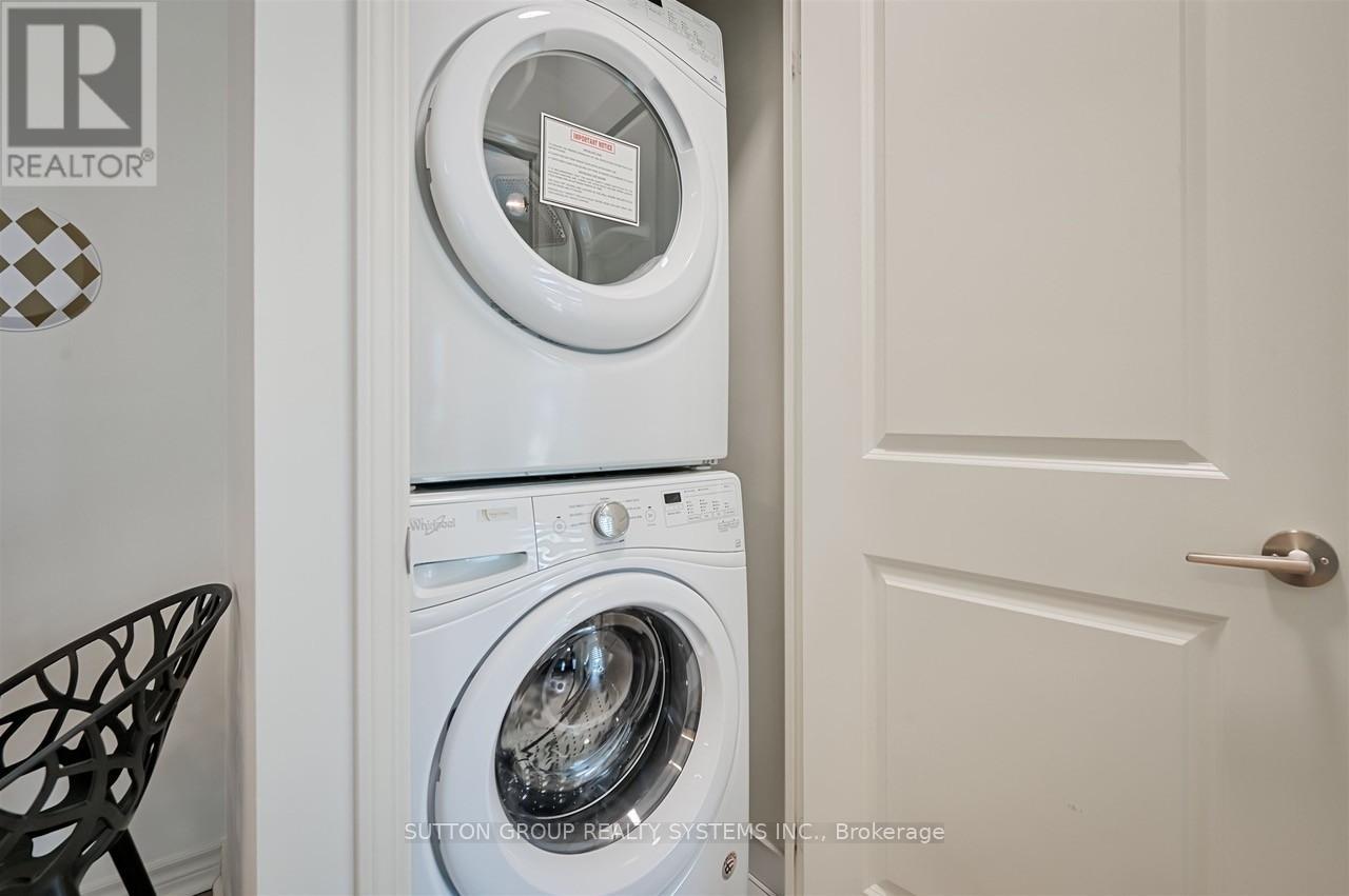 Photo 21 of 704 39 Annie Criag Drive, Toronto ON