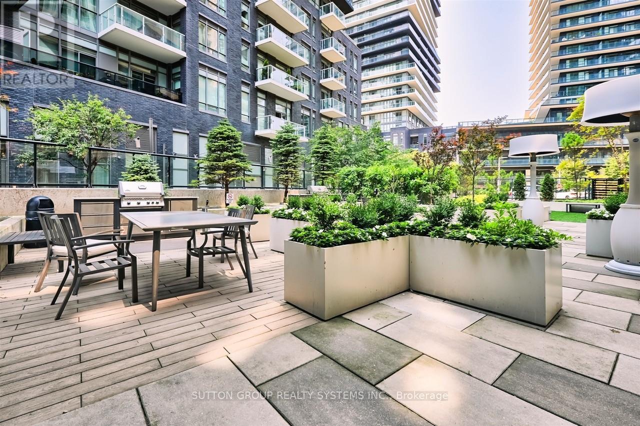 Photo 26 of 704 39 Annie Criag Drive, Toronto ON
