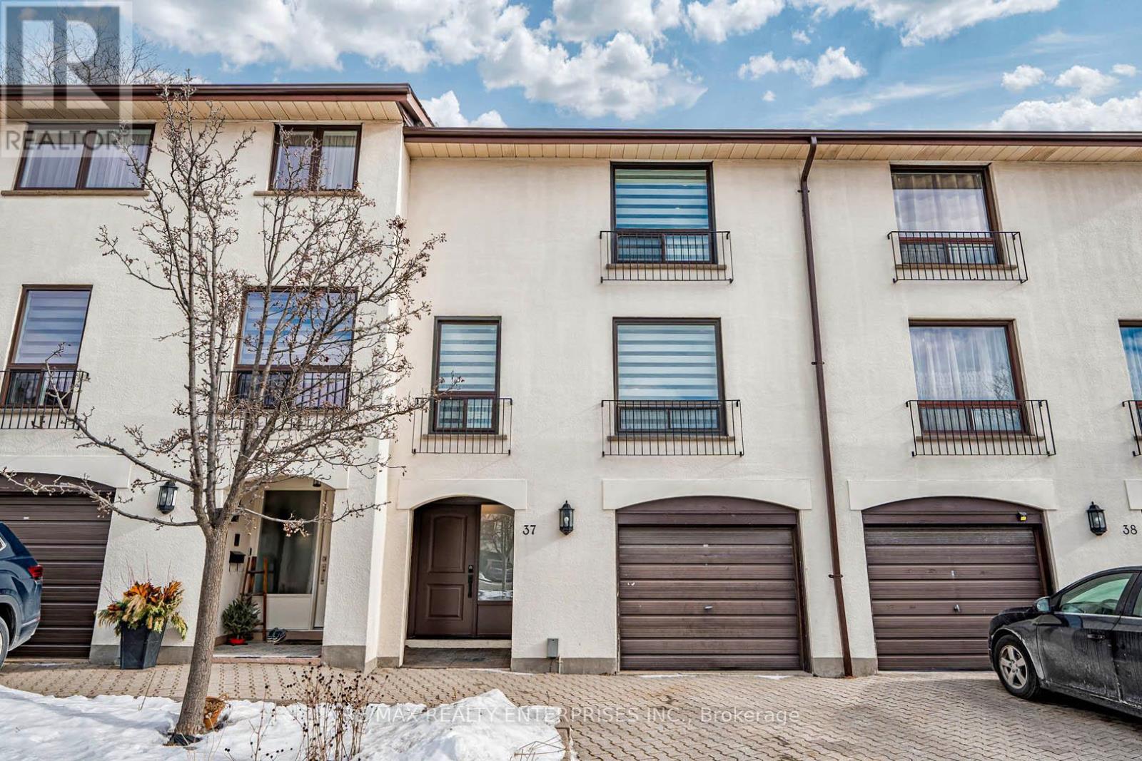 Photo 13 of 37 6679 Shelter Bay Road, Mississauga ON
