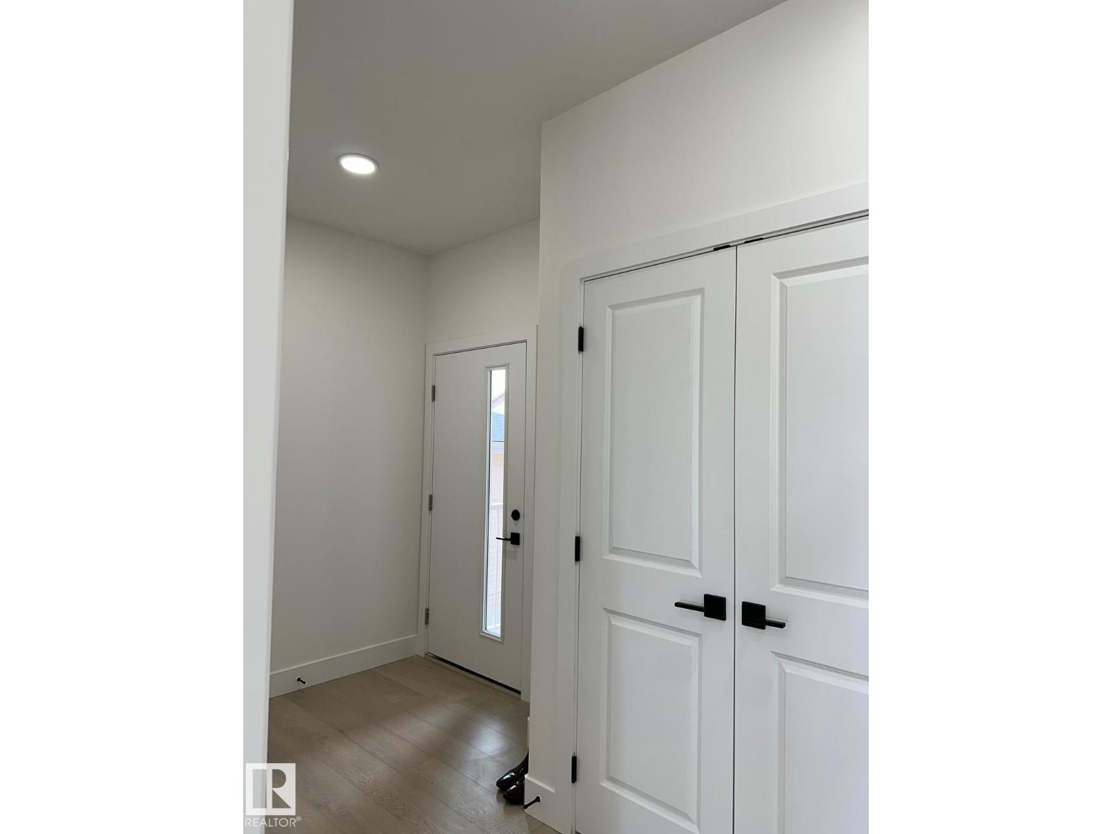 Photo 2 of 3608 40 Av, Beaumont AB