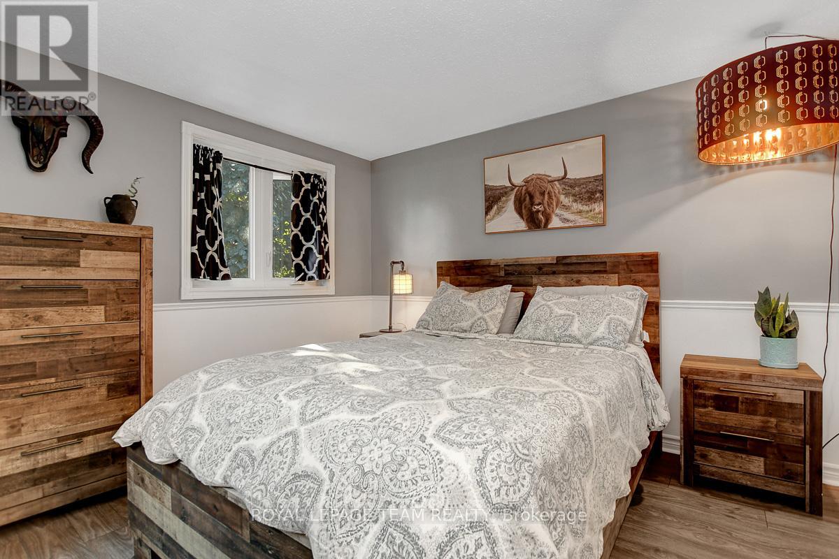 Photo 23 of 15 1302 Alness Court, Ottawa ON