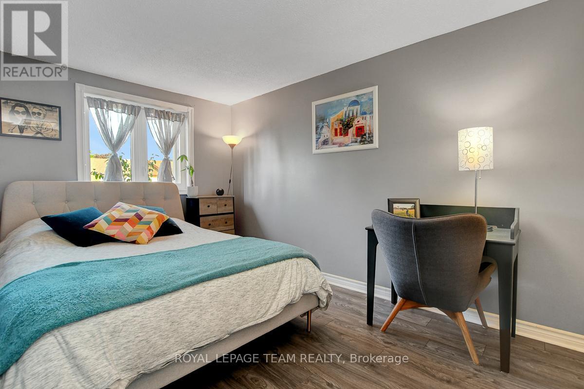 Photo 16 of 15 1302 Alness Court, Ottawa ON