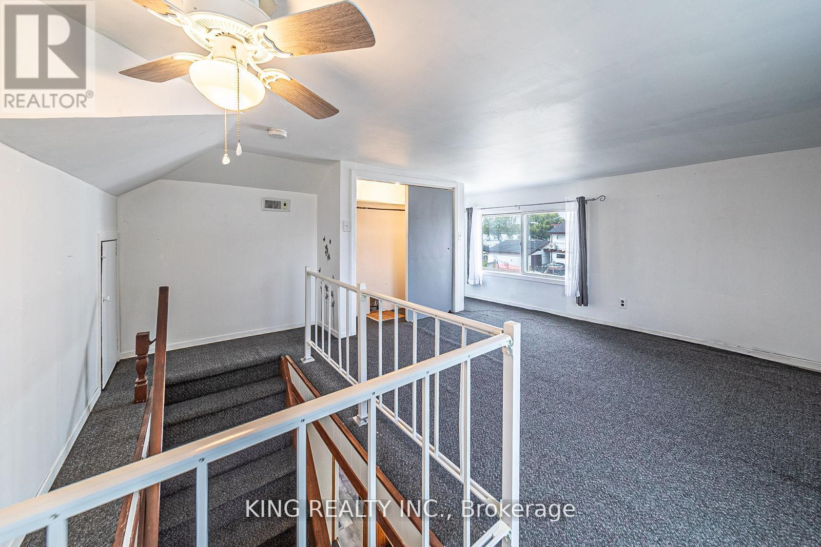 Photo 14 of 42 Wahneta Avenue, Lasalle ON