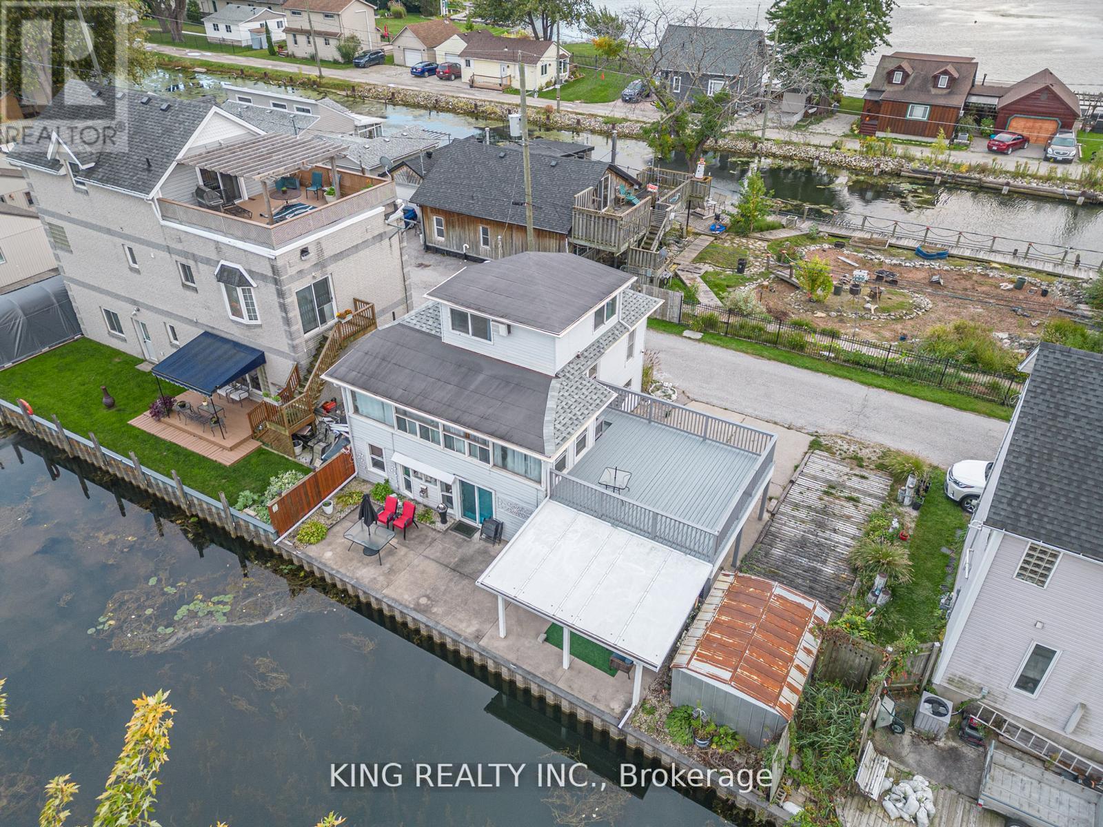 Photo 10 of 42 Wahneta Avenue, Lasalle ON