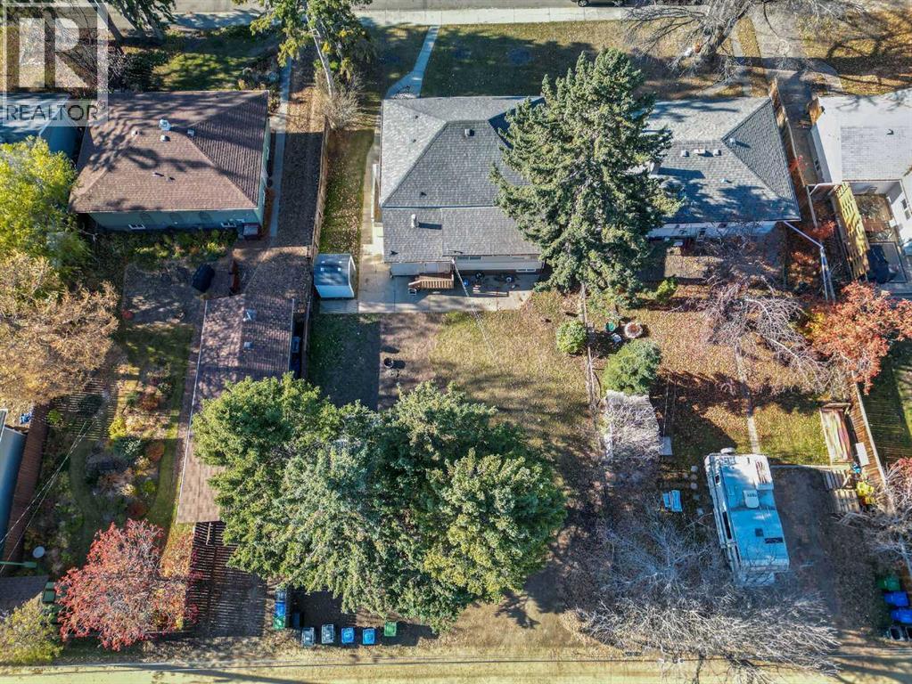Photo 8 of 4209 43 Avenue, Red Deer AB