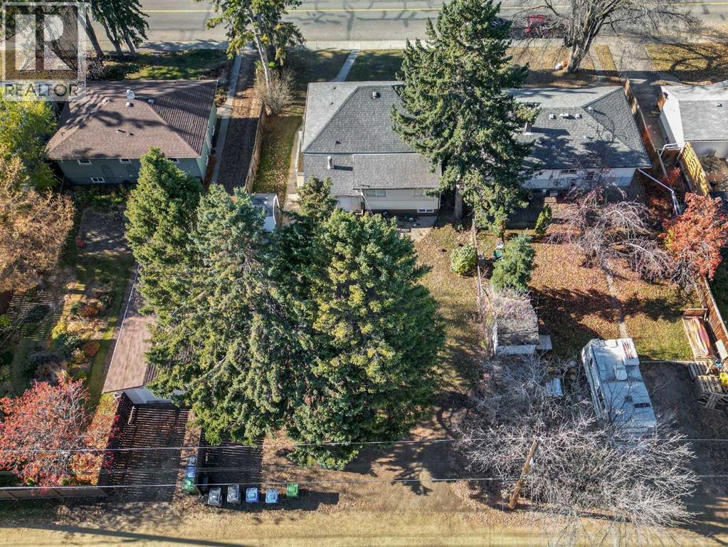 Photo 9 of 4209 43 Avenue, Red Deer AB