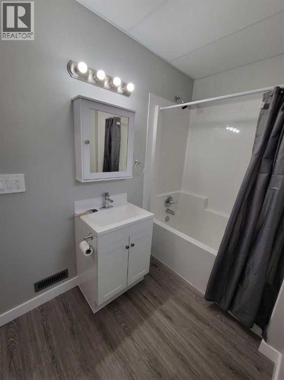 Photo 24 of 4209 43 Avenue, Red Deer AB