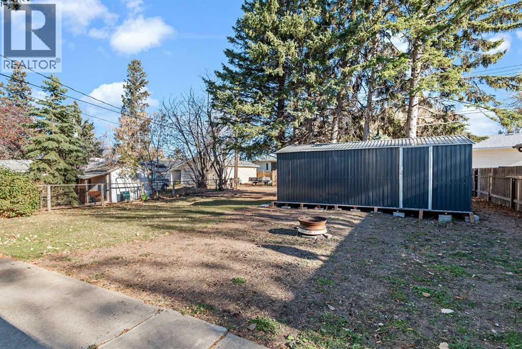 Photo 16 of 4209 43 Avenue, Red Deer AB