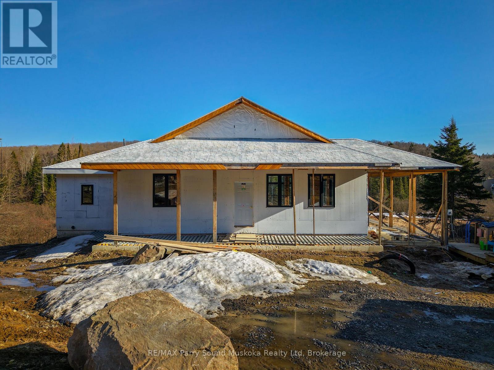 Photo 32 of 556 Highway 518 W, Perry ON