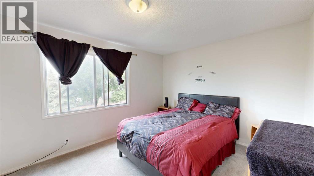 Single Family House for Sale in  Bermondsey Way NW Beddington Heights Calgary 