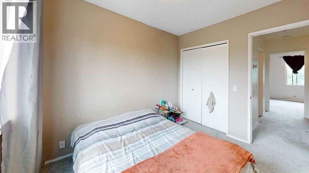 Single Family House for Sale in  Bermondsey Way NW Beddington Heights Calgary 