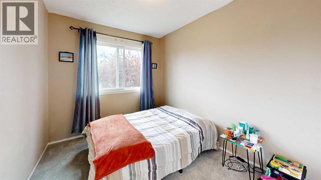 Single Family House for Sale in  Bermondsey Way NW Beddington Heights Calgary 
