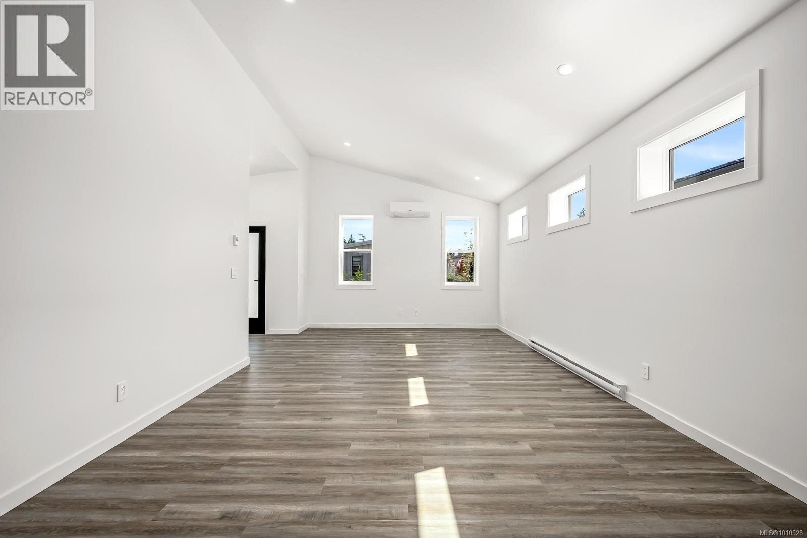 #45 3025 Royston Rd - 5