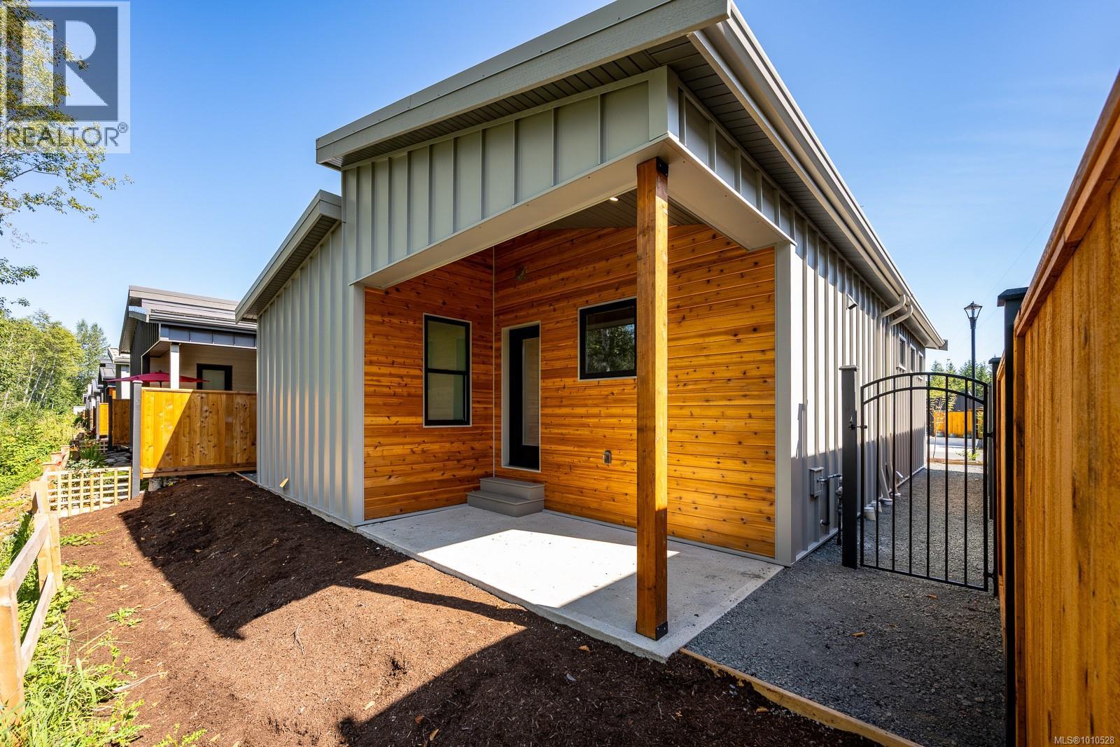 #45 3025 ROYSTON RD - 30