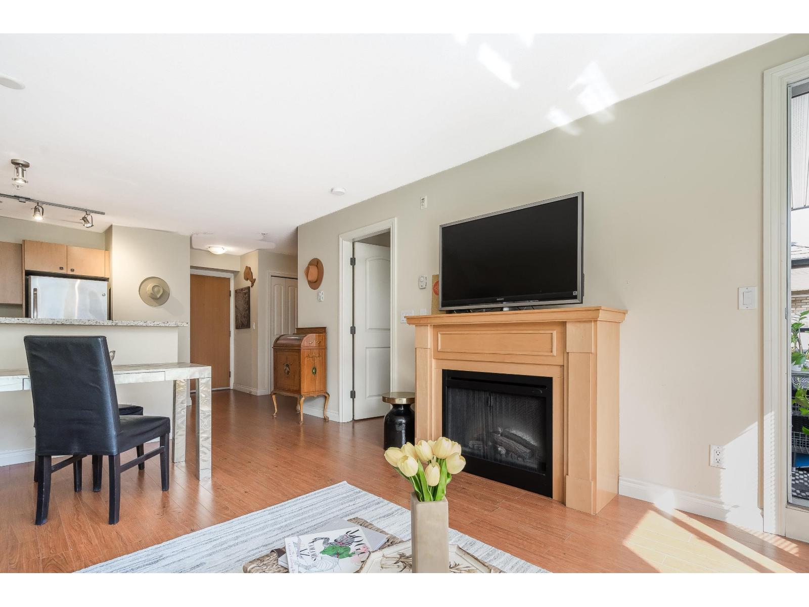 Photo 1 of 412 8717 160 Street, Surrey BC
