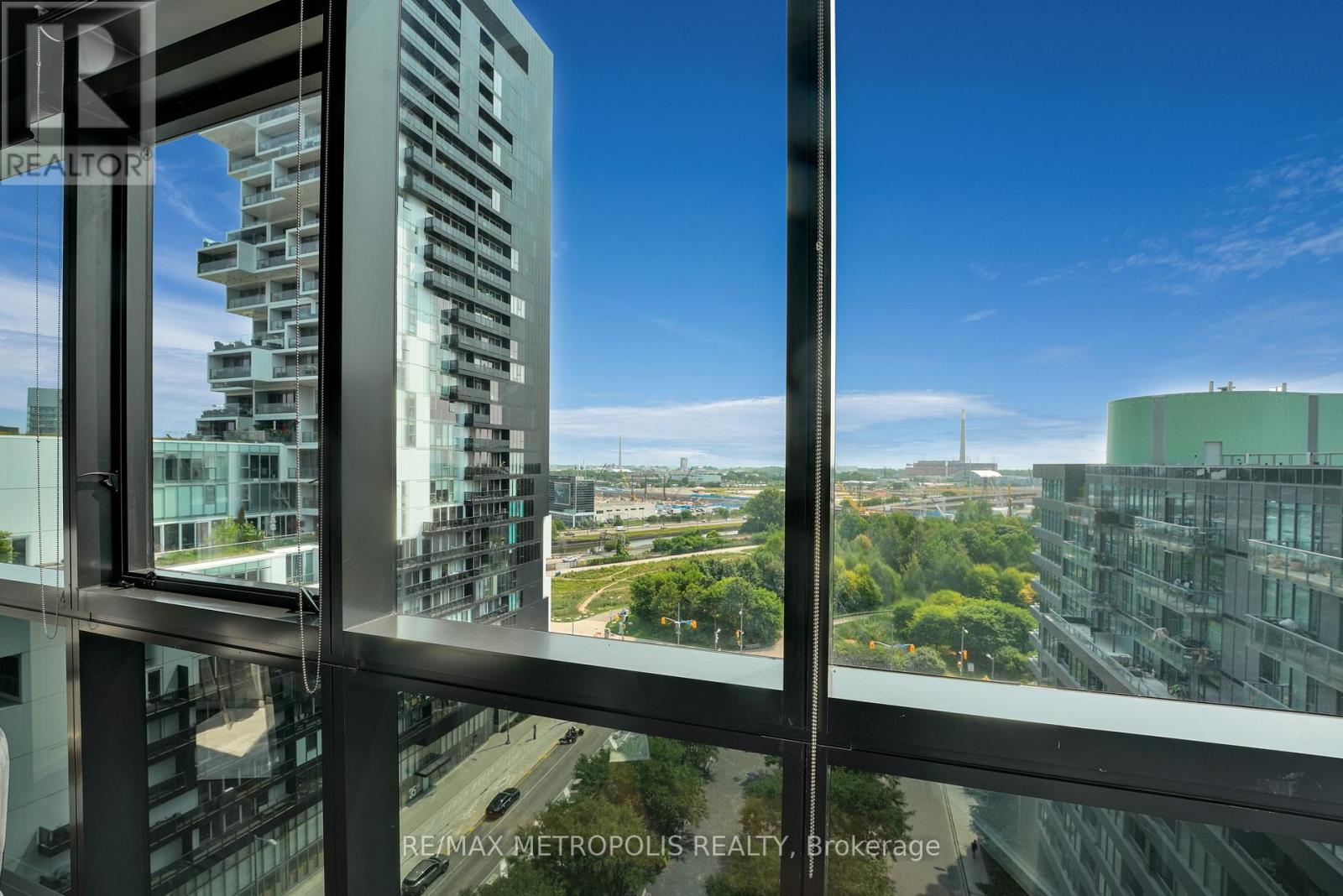 Photo 28 of 1213 21 Lawren Harris Square, Toronto ON
