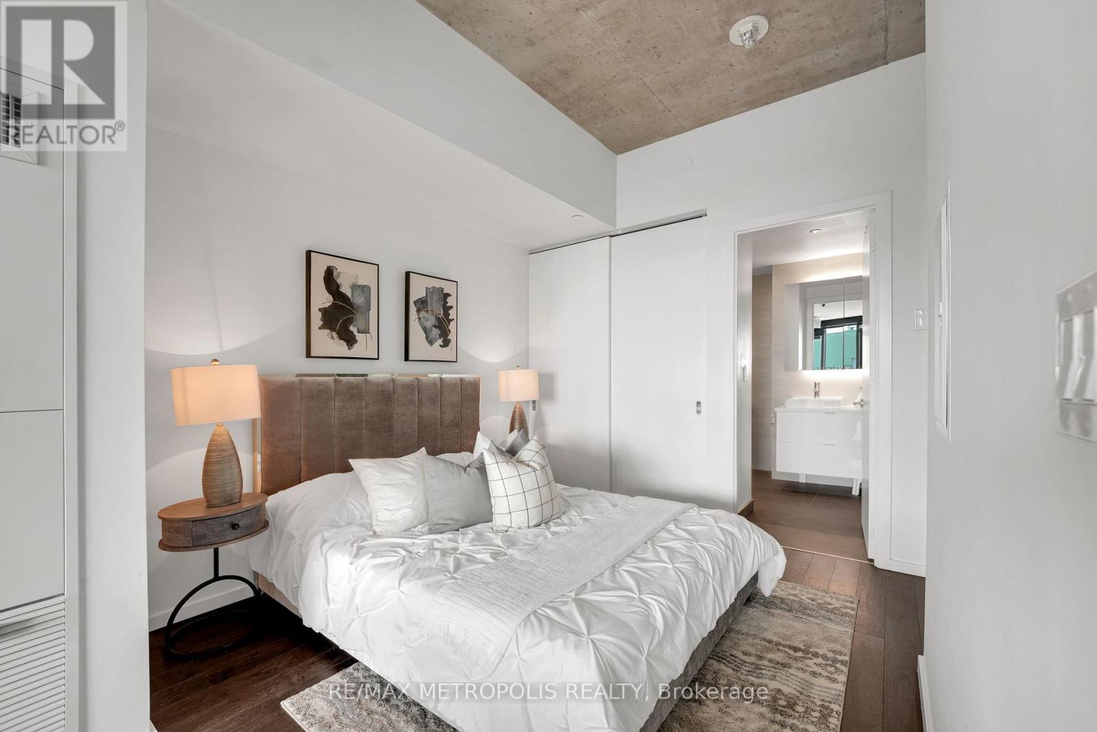Photo 13 of 1213 21 Lawren Harris Square, Toronto ON