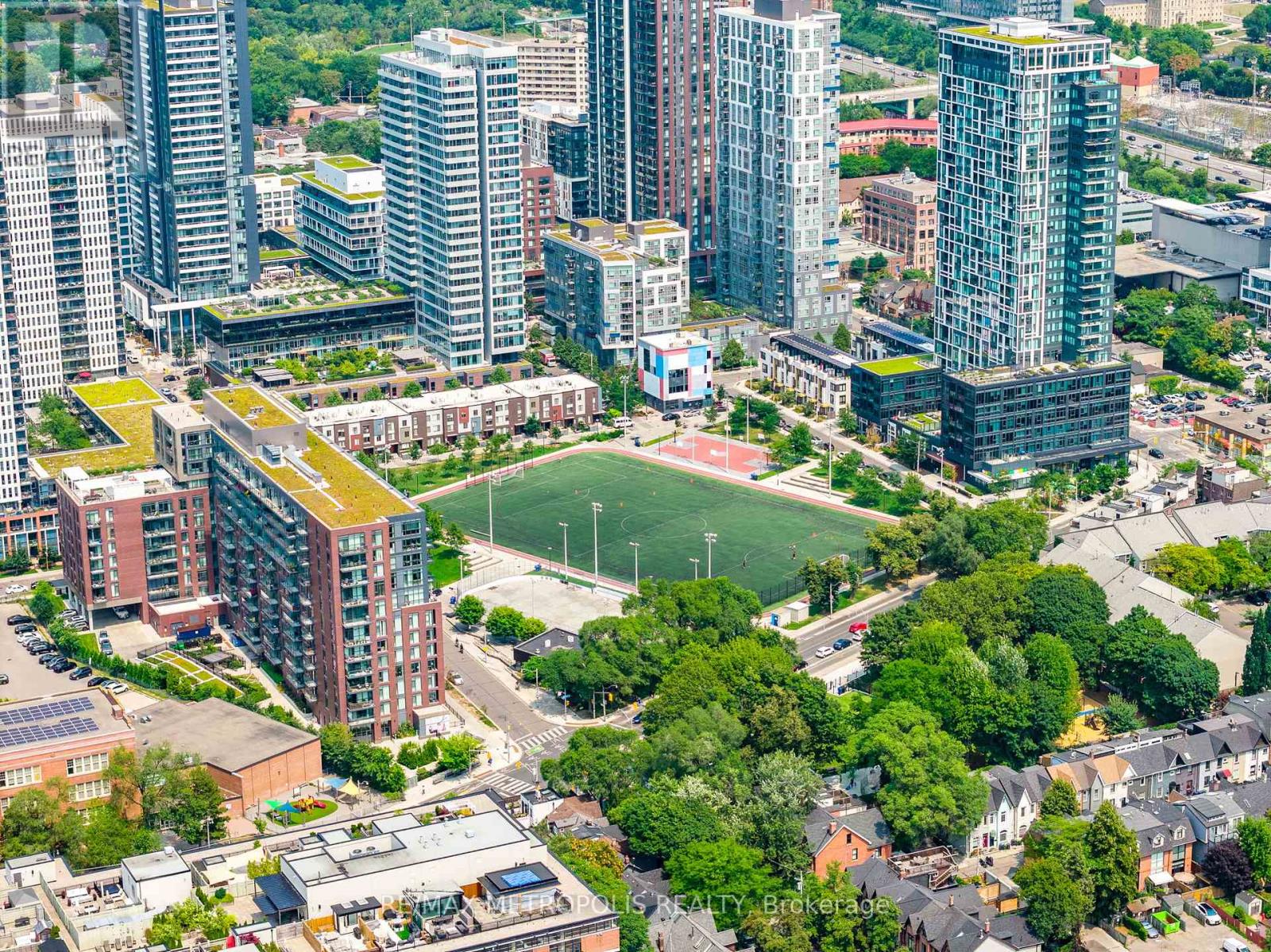 Photo 9 of 1213 21 Lawren Harris Square, Toronto ON