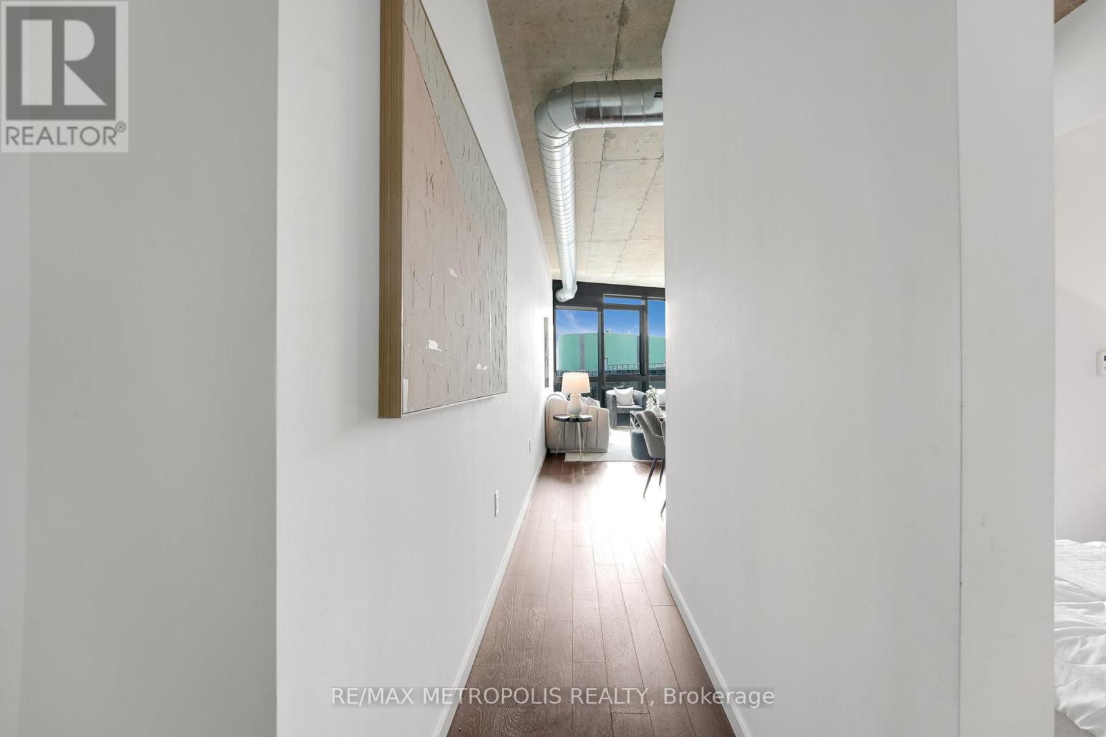 Photo 8 of 1213 21 Lawren Harris Square, Toronto ON