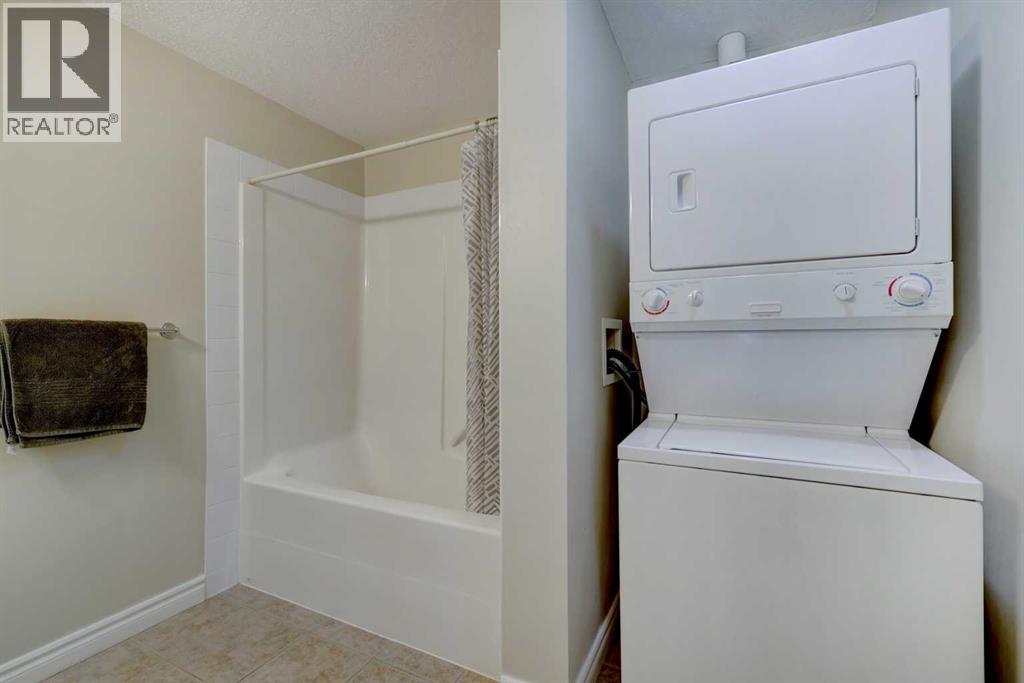 Single Family House for Sale in   Royal Oak Plaza NW Royal Oak Calgary 
