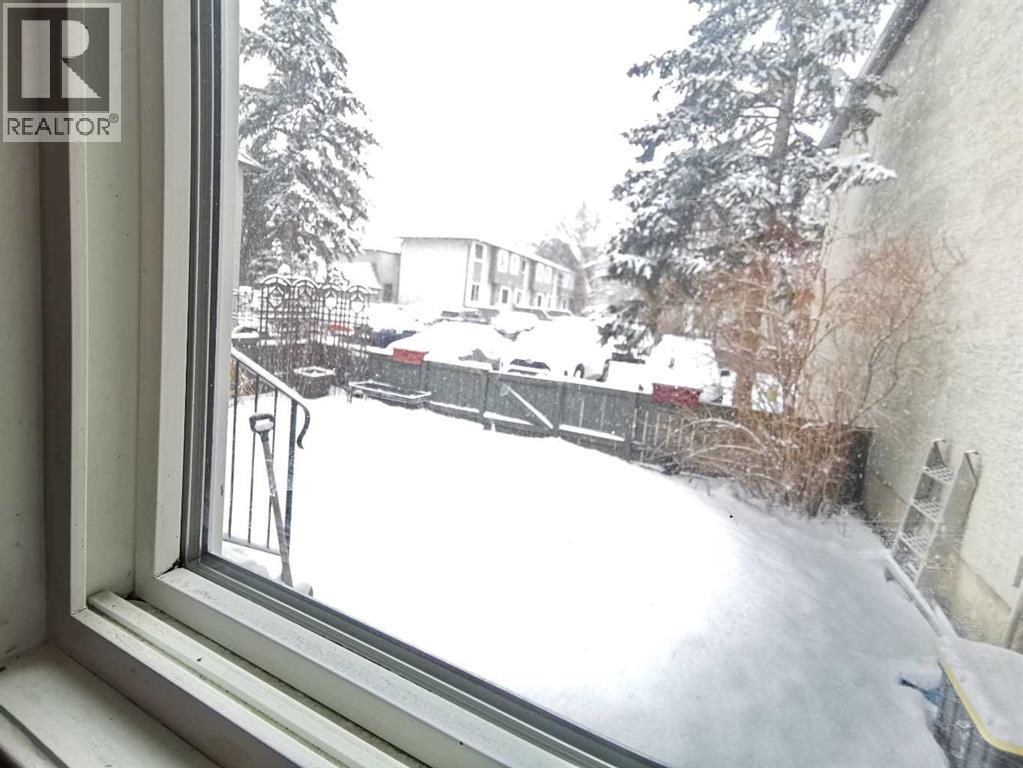 Single Family House for Sale in   Dalton Drive NW Dalhousie Calgary 