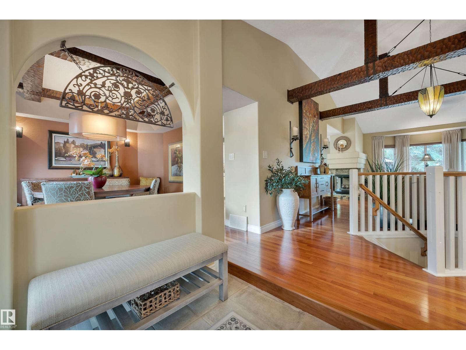 Single Family House Bungalow for Sale in  BERRYMORE DR St. Albert 