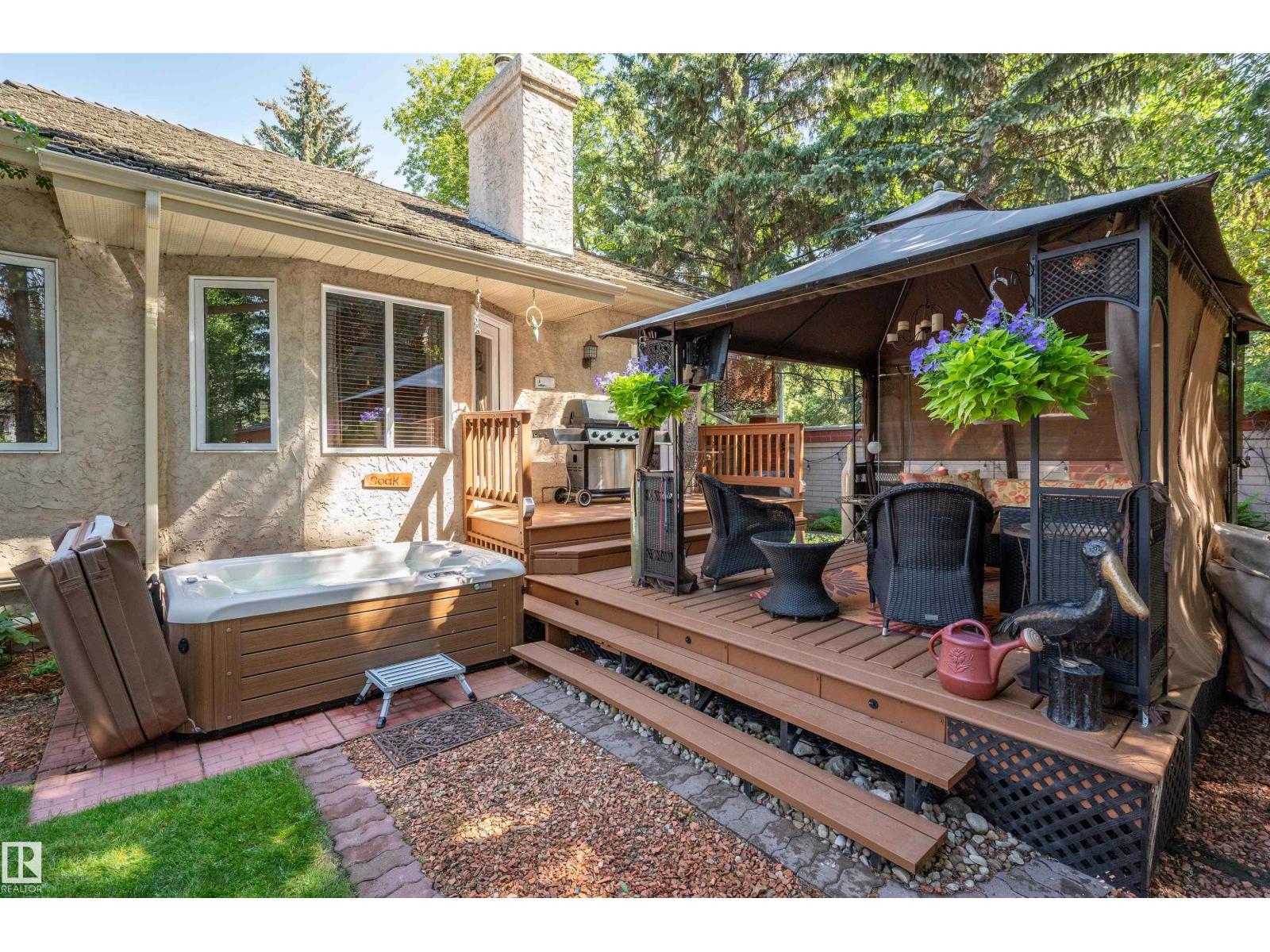 Single Family House Bungalow for Sale in  BERRYMORE DR St. Albert 