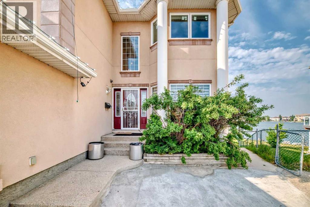Single Family House for Sale in  Coral Shores Cape NE Coral Springs Calgary 