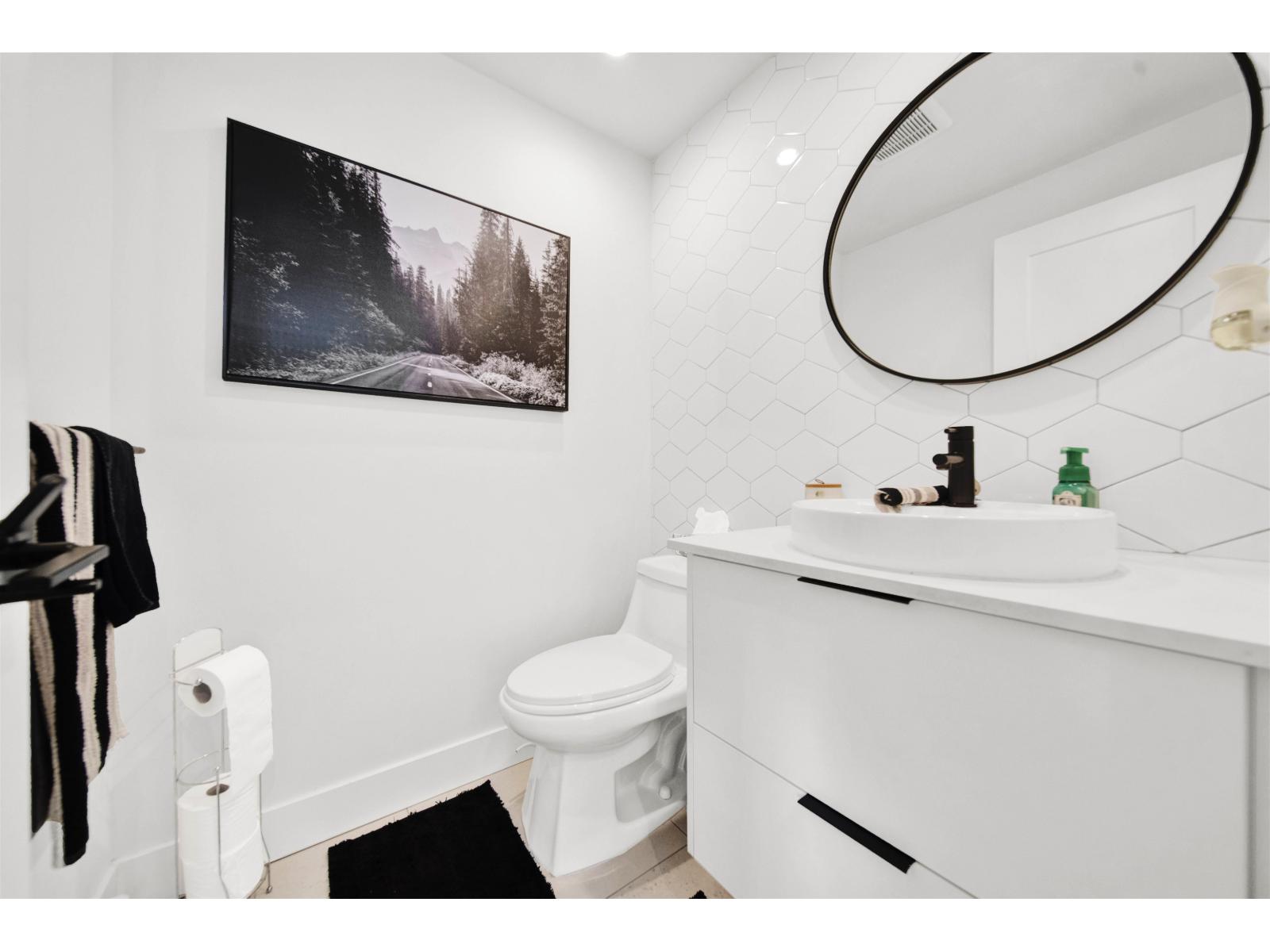 Photo 7 of 10 19255 Aloha Drive, Surrey BC