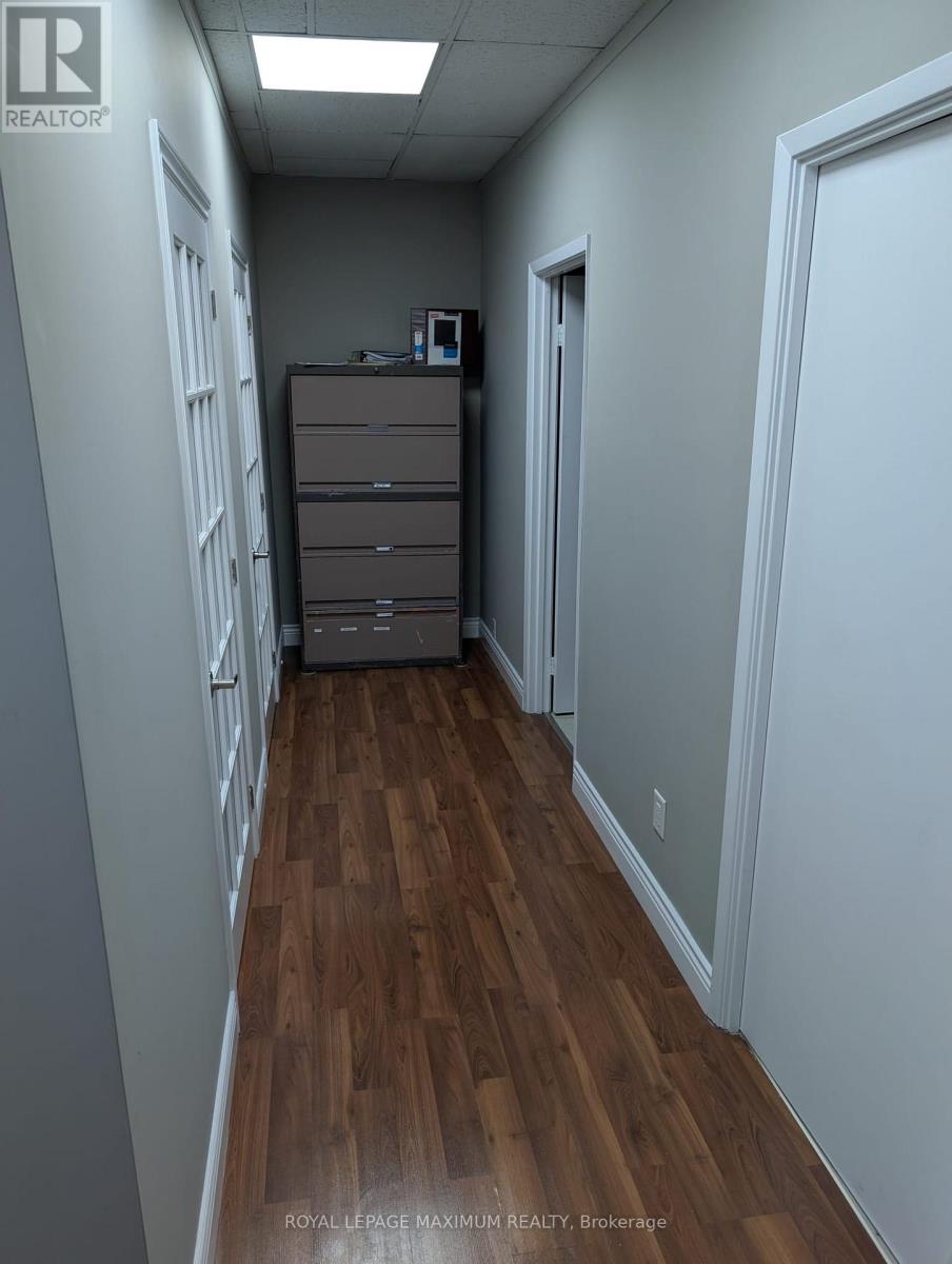 Photo 14 of 3 644 Millway Avenue, Vaughan ON