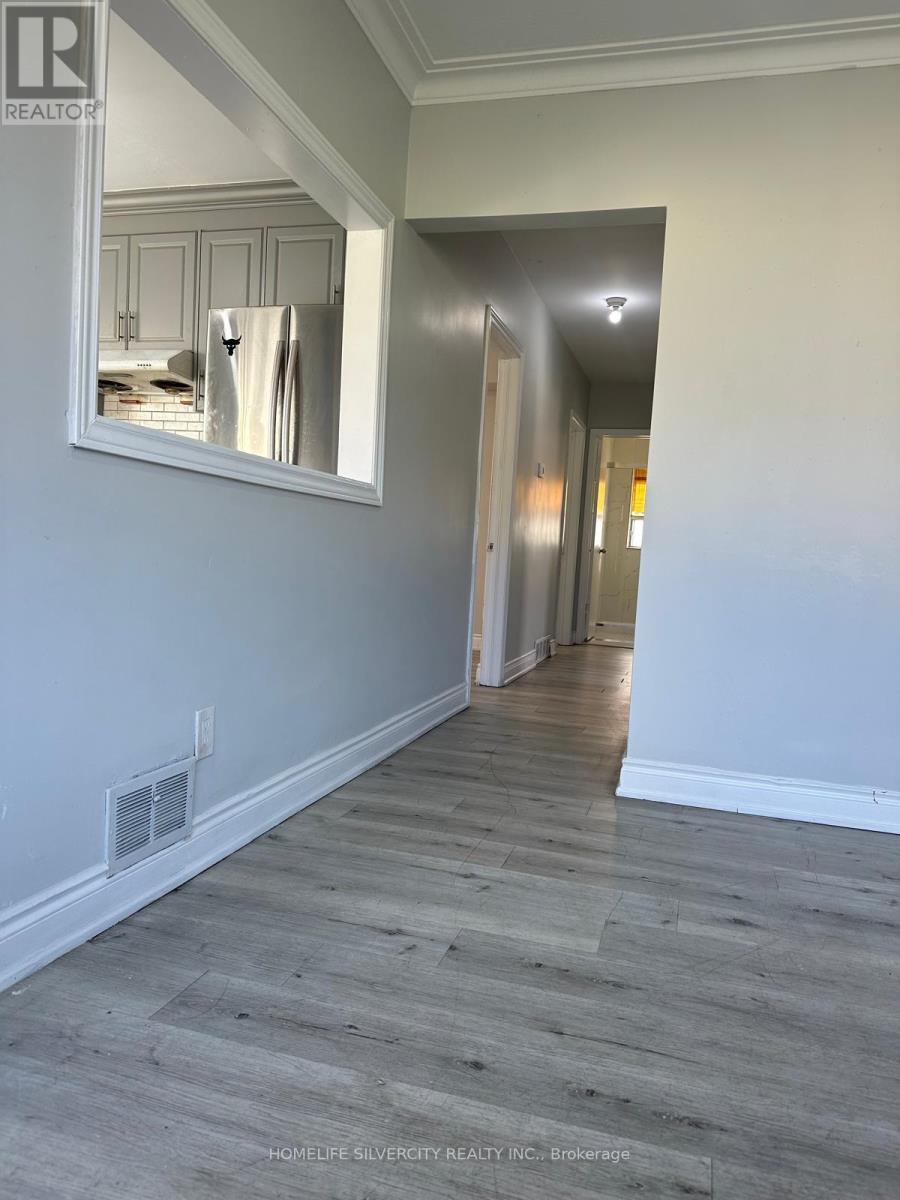 Photo 18 of 1 Studley Street, Mississauga ON