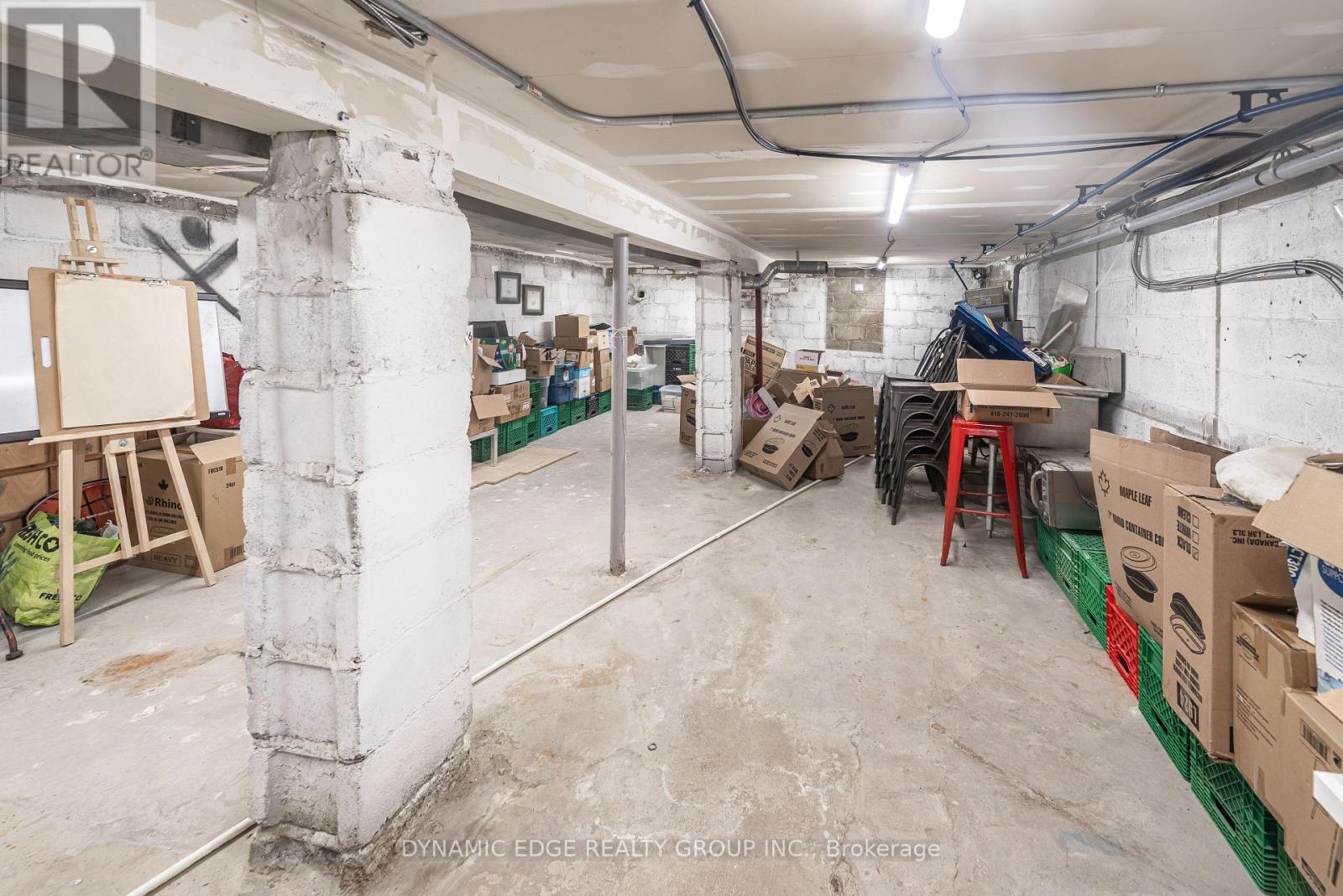 Photo 18 of 59 Lakeshore Road E, Mississauga ON