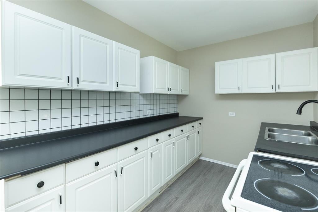 Photo 40 of 40079 11 Road N, Vita MB
