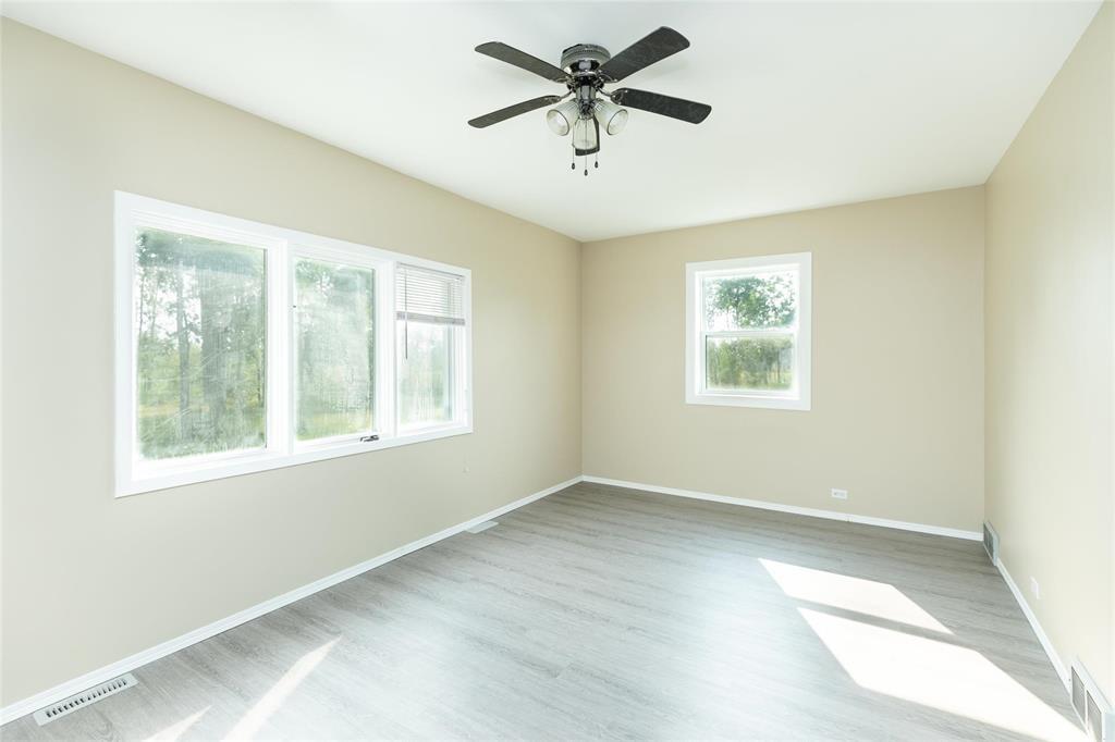 Photo 26 of 40079 11 Road N, Vita MB