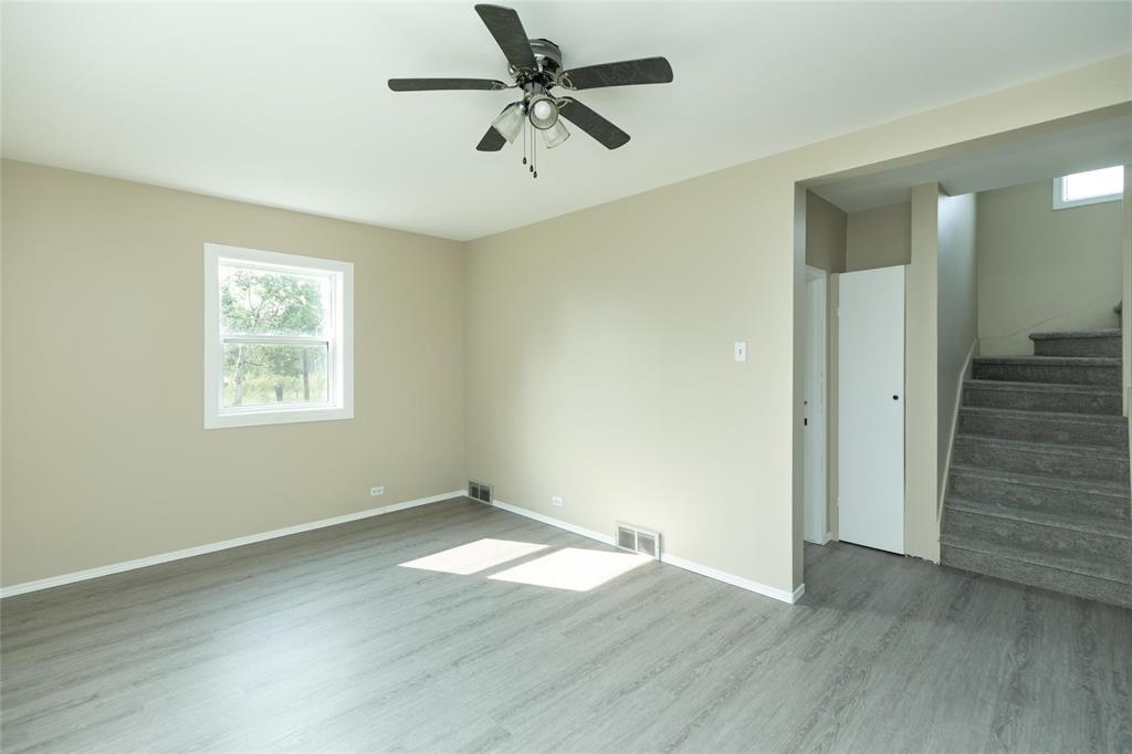Photo 48 of 40079 11 Road N, Vita MB