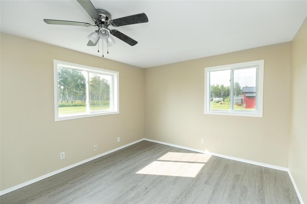 Photo 41 of 40079 11 Road N, Vita MB