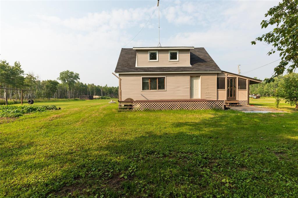 Photo 31 of 40079 11 Road N, Vita MB