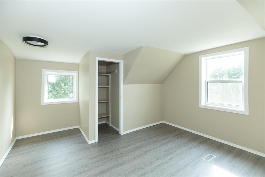 Photo 4 of 40079 11 Road N, Vita MB